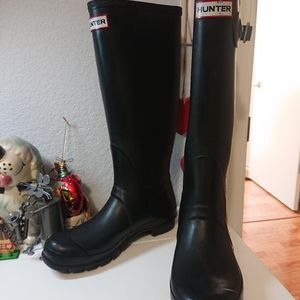 Hunter original tall black boots 7